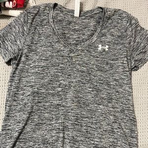 Under Armour Dry Fit Tee